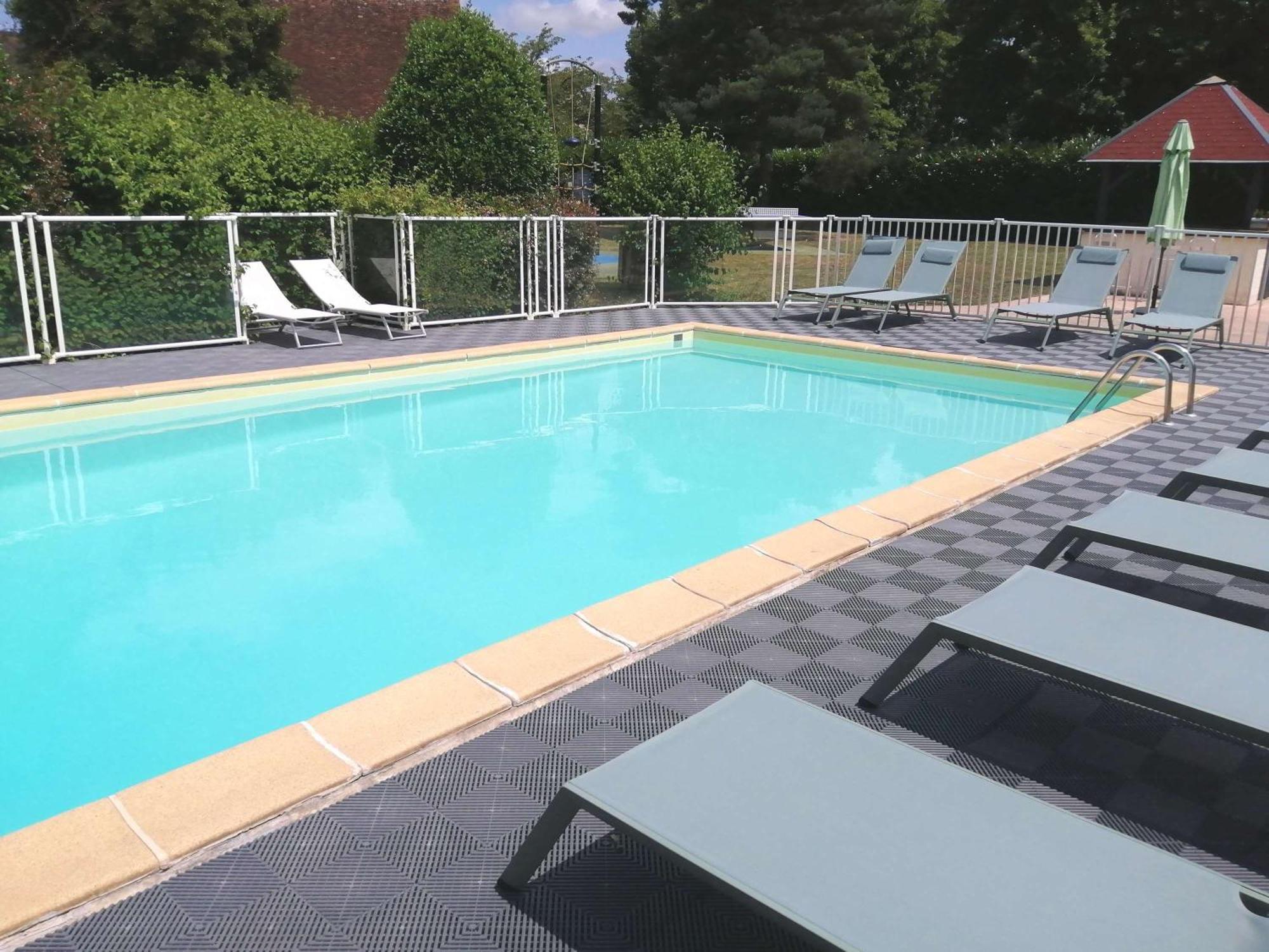 Ibis Styles Tours Sud Hotel 3*